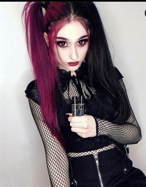 hot goth girls gothic girls red hair pictures vampire fashion split dyed hair alt girls