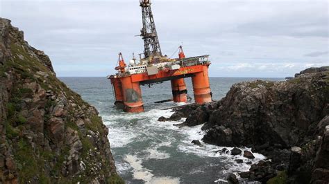 Tugboats Move Into Place To Re Float Oil Rig In Scotland Fox News
