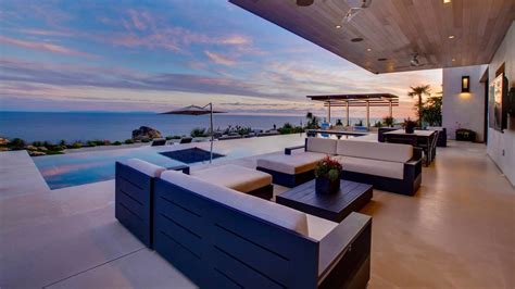 $50 Million Malibu Mansion Joins Crowded Market for Lavish Spec Homes