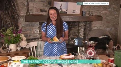 Victoria sponge | good food channel. Pin on Let's bake!