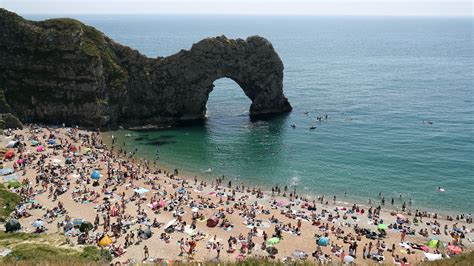 Three People Seriously Injured Jumping Off Cliffs At Durdle Door Beach
