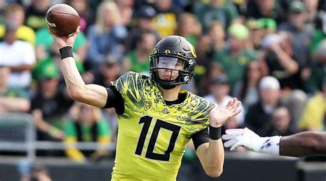 News schedule standings roster staff class breakdown. Oregon Football: Ducks' 2019 Schedule Analysis