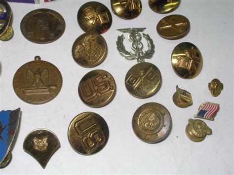 Big Lot Of Wwii Us Army Vet Medals Pins Service Bars Old Local Estate