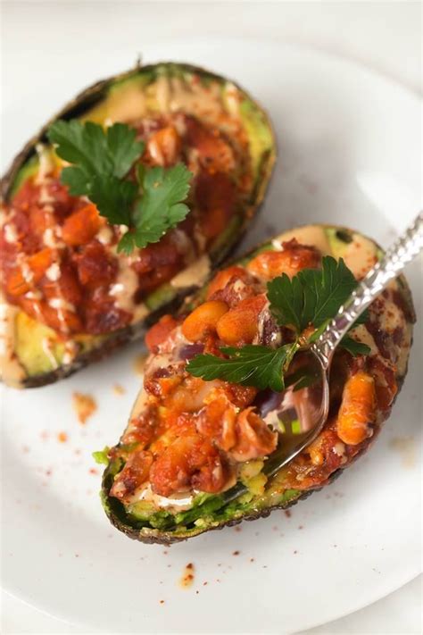 So cremig haben sie ihre nudelgerichte noch nie erlebt! Gebackene Avocado mit Bohnen | Rezept | Bohnen, Avocado ...