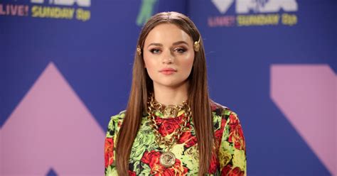 Joey had at least 2 relationship in the past. Joey King diz que A Barraca do Beijo 3 irá estrear no ...