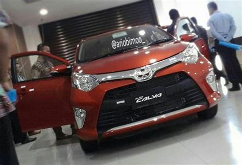 Otozona interior and exterior toyota calya warna merah lengkap. Toyota Calya warna orange tipe G | KobaYogas.COM - Your ...