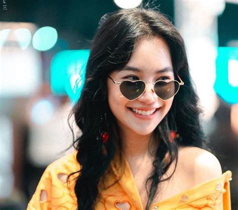 Влюбиться в твою улыбку (2021) смотрите китайскую дораму. #NoFilter: In conversation with Thai Netflix star Kitty Chicha Amatayakul