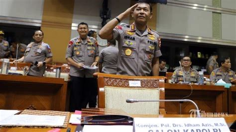 Bursa kandidat pengganti idham azis pun jadi pembicaraan. 8 Nama Calon Kuat Pengganti Kapolri Idham Azis Mulai Diperbincangkan Mantan Ajudan SBY Jadi ...