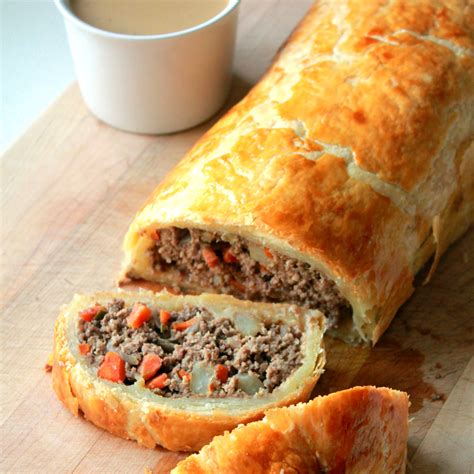 Add the ground beef and stir fry until browned. Minced beef wellington | Recipe | Fodmap recipes, Mince ...
