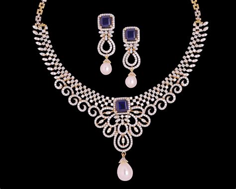 18kt Indian Diamond Necklace Set