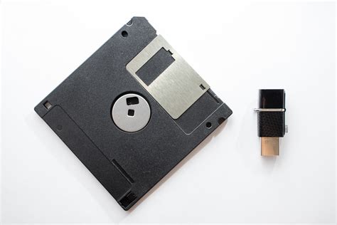 Old Floppy Disk And Modern Usb Thumb Drive Side By Side Flickr