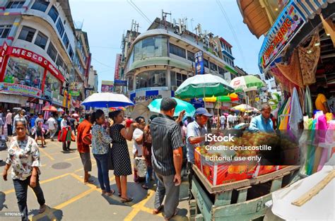 The Bustling Pettah Market District In Colombo Stock Photo Download