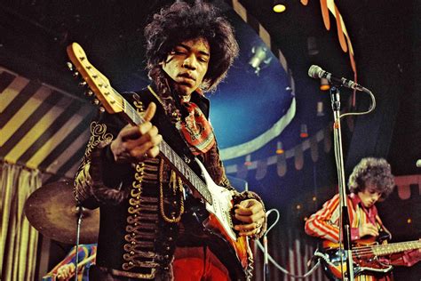 Jimi Hendrix Performing 1967 Roldschoolcool