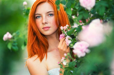 Women Redhead Blue Eyes Freckles Face Women Outdoors Dyed Hair