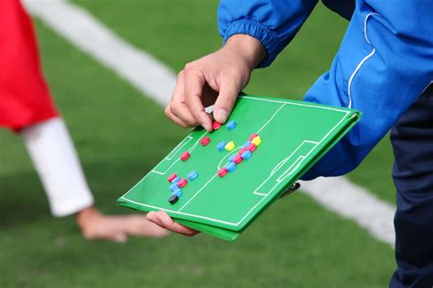 Visualiza y controla a tu equipo de hattrick desde el escritorio. ¿Quieres ser entrenador de Fútbol? Estos consejos son para ti