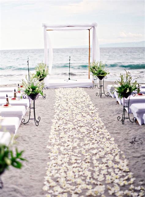 15 Romantic And Simple Beach Wedding Ideas Homemydesign Altares De