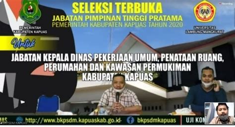Pengalaman saya selama pembelajaran jarak jauh salah satunya mengerjakan tugas secara online dengan beban yang membuat saya tidak tenang dan nyaman saat belajar dan kurang penerangan materi, saran saya saat pembelajaran jarak jauh dikurangkan beban tugas nya dan perbanyak. PPAK ULM Laksanakan Assesmen Kepala Dinas PUPRKP Kabupaten ...