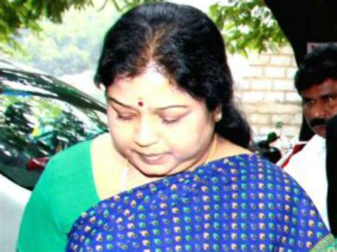 கேரளாவில் கொரோனா பாதித்த இளம்பெண்ணுக்கு தொடர்ந்து சிகிச்சை பா.ஜ.கவின் அடுத்த ஆபரேஷன் 'விவேக் ஜெயராமன்'! நடிகர் விவேக்கிற்கு தண்ணியில கண்டம்... ஜெயா டிவி ...