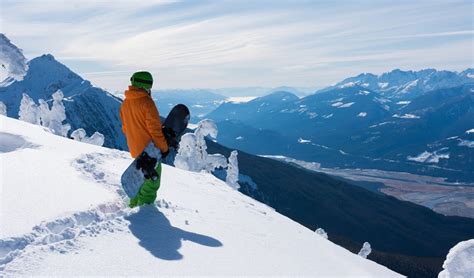 The 6 Best Canada Ski Resorts To Hit Up This Winter Purewow