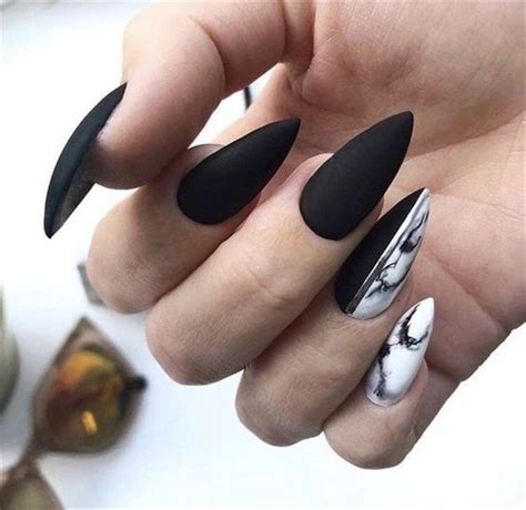 58 Black Stiletto Nails Design For 2019 Halloween Black Nail Designs