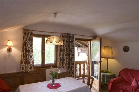 Dies spiegelt sich auch im inneren des hauses durch eine großzügige raumaufteilung wieder. Ferienwohnungen Haus Hermann Buhl in Ramsau bei Berchtesgaden