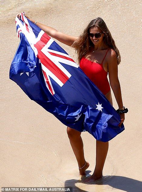 sydneysiders escape the heat and flock to iconic bondi beach to celebrate australia day daily