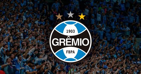 Grêmio desembarca em quito e treina na concentração. Grêmio Foot-Ball Porto Alegrense - Site Oficial
