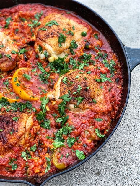 Add chicken thighs and saut for 3 minutes per side. Moroccan Chicken Thighs - The Slimmer Kitchen