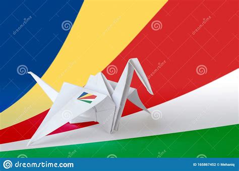 Bandeira Das Seicheles Representada Na Asa Do Guindaste De Origami De