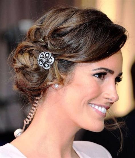Jewels Silver Side Bun Red Carpet Celeb Hairstyles Formal