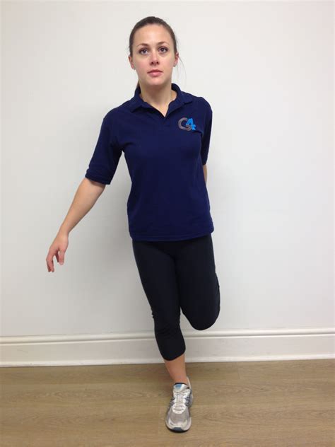 Quadriceps Muscle Stretch; Standing - G4 Physiotherapy ...