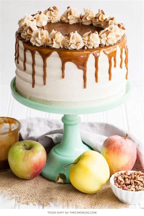 केक आइटम्स और टूल्स खरीदे : 21+ Delicious & Beautiful Birthday Cake Recipe | It so Easy !!! » Smitty Smit