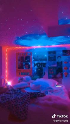 How to make aesthetics videos for tiktok! I @jadeelo in 2020 | Retro room, Neon room, Room inspo