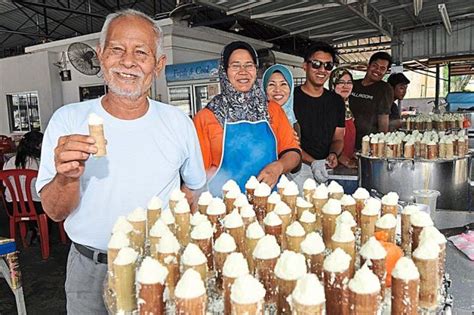 It lies southeast of muar, southwest of kluang, northwest of pontian, south of segamat and tangkak district. Jalan-Jalan Cari Makan: TEMPAT MAKAN SEDAP DI BATU PAHAT ...