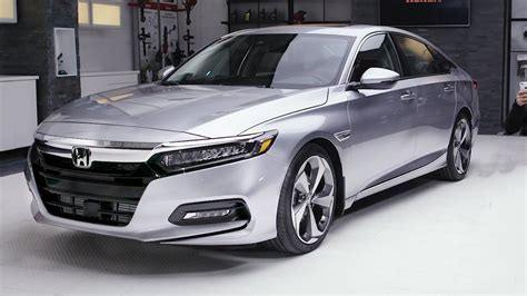 This car has automatic transmission, 4 cylinder engine, 17″ wheels and black interior. 2018 Honda Accord Touring Review - YouTube