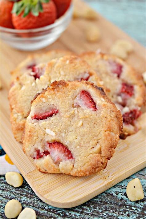 Save these most delicious and healthy weight watchers dessert recipes with smartpoints on pinterest! Weight Watchers Cookies - BEST WW Recipe - Strawberry ...