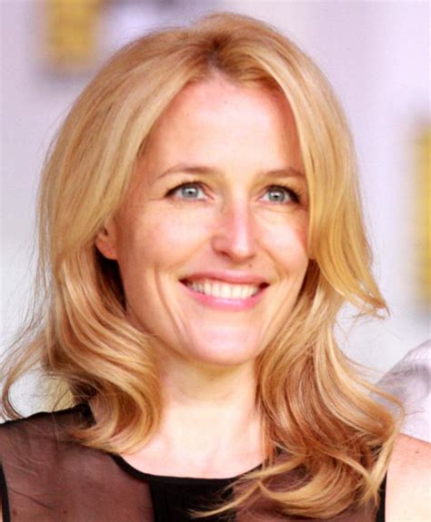 Gillian Anderson Net Worth And Biowiki 2018 Facts Which You Must To Know