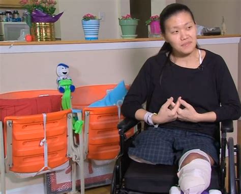 Woman Who Lost Both Legs After Being Crushed By Subway Finds Incredible Support Online From