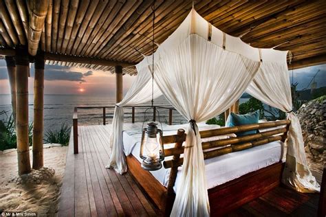 The 10 Sexiest Bedrooms In The World Revealed Luxury Honeymoon