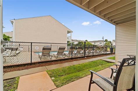 2 Bedroom Townhome Vacation Rental Miramar Beach FL | Poolside Retreat