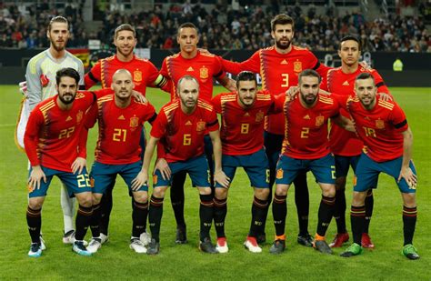 Im ersten spiel unter mancini gelang italien am 28. Spanien Trikot 2018 * Spanien WM Heimtrikot & Awaytrikot 2018