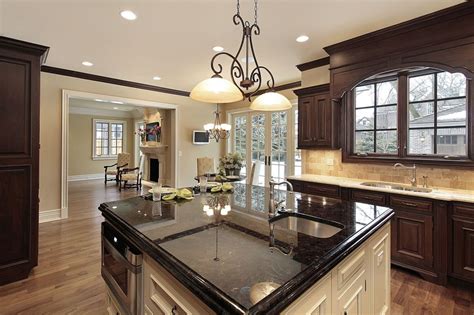 Kitchen Layouts: Do You Know Your Options? | Amanzi Marble & Granite
