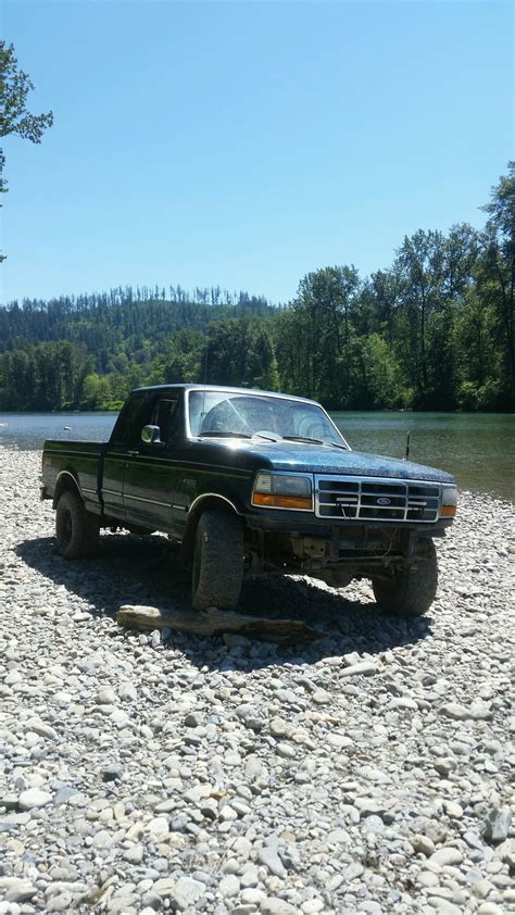 Pictures are used for representative purposes. Roast away, f250 460 under the hood