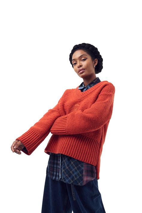 Pass The Mic Yara Shahidi Leads The Tommy Hilfiger Fall 2021 Campaign