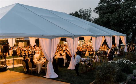 How To Plan A Spectacular Tented Wedding 6 Tips Hautefêtes
