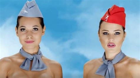 video ophef over naakte stewardessen in reclamespot luchtvaartnieuws