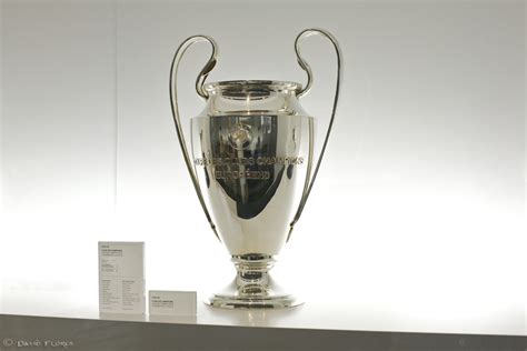Die uefa champions league 2006/07 war die 15. The UEFA Champions League: For club, money, and glory