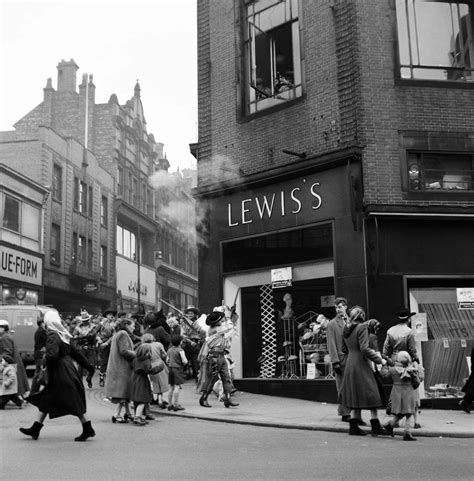 10 Wonderful Street Scenes From Stoke On Trent Throughout The Years
