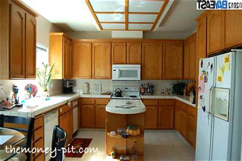 Purchased this home an unable to remodel my kitchen. Outdated 1980's Kitchen Makeover - Appliances & Cabinets ...