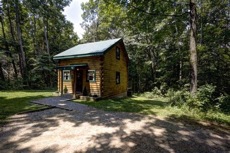 6 secluded, clean & comfortable cabins for that romantic getaway with your significant other. The Homestead Tiny Cabin